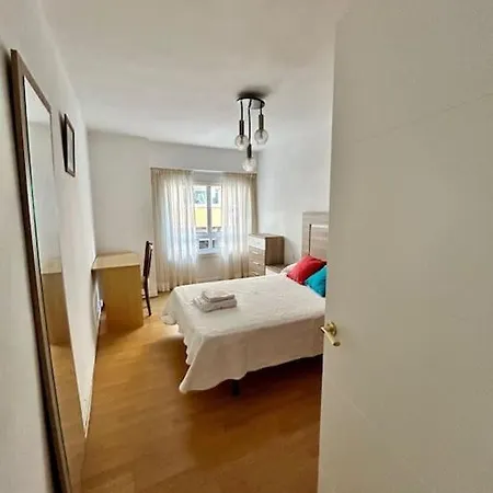 Apartment Piso Zona Cuatro Caminos A Coruna