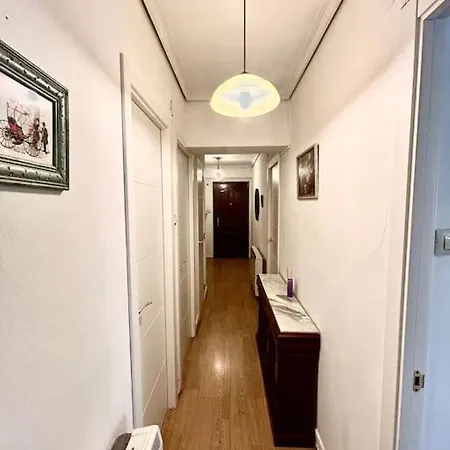 Piso Zona Cuatro Caminos Apartment